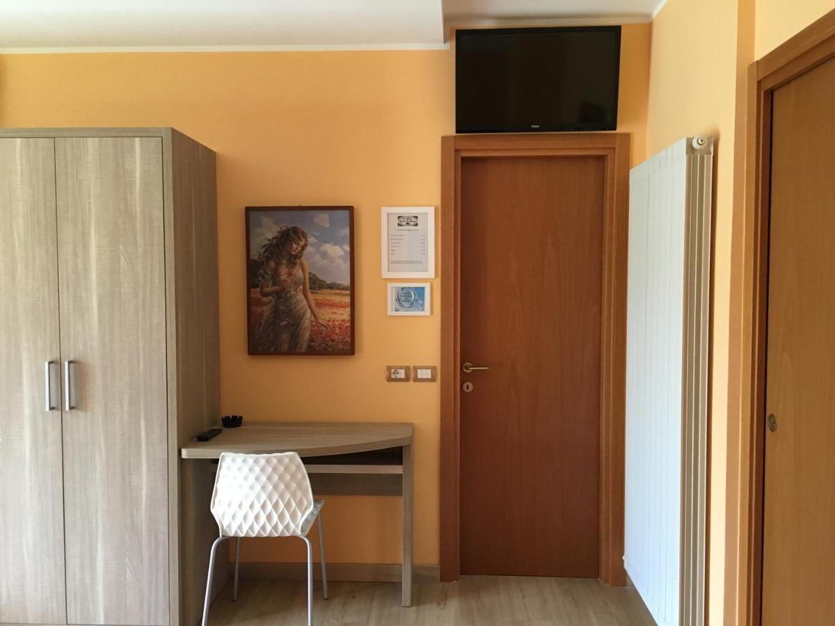Belforte del Chienti Il Villino Agriturismo B&B المظهر الخارجي الصورة