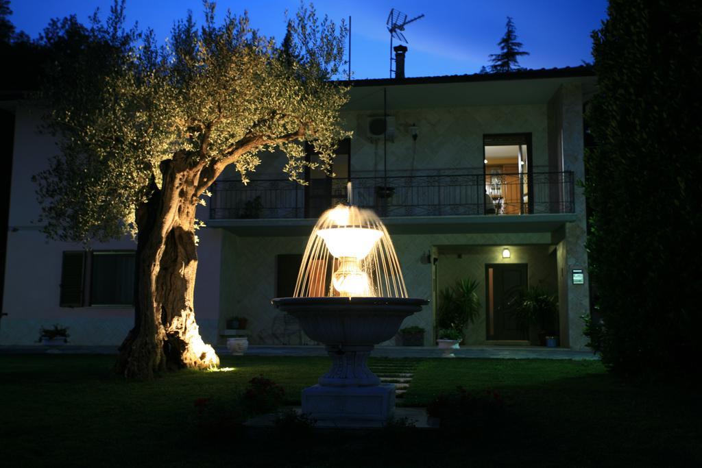 Belforte del Chienti Il Villino Agriturismo B&B المظهر الخارجي الصورة