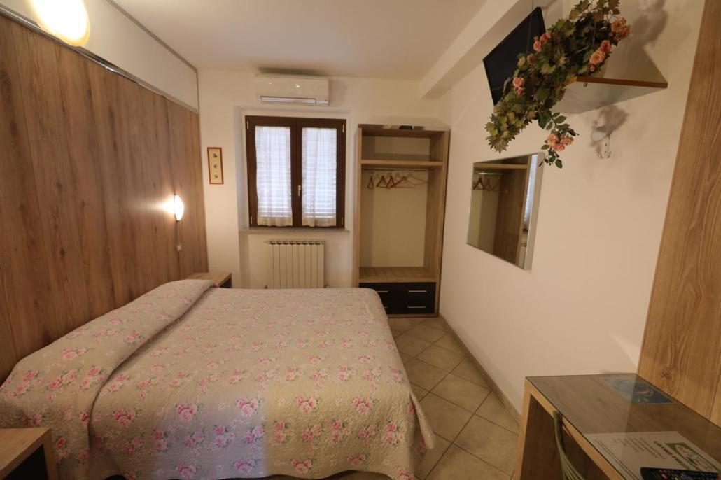 Belforte del Chienti Il Villino Agriturismo B&B المظهر الخارجي الصورة