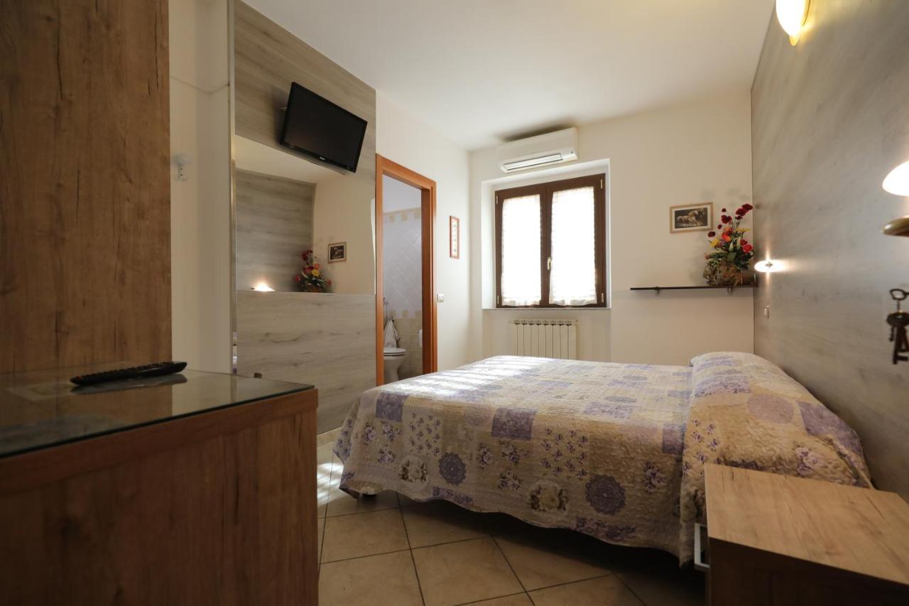 Belforte del Chienti Il Villino Agriturismo B&B المظهر الخارجي الصورة